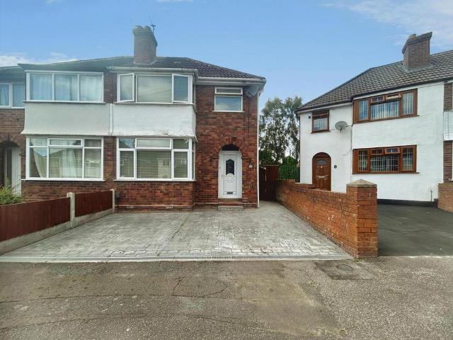 3 bedroom semi detached house for sale