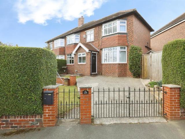 3 bedroom semi detached house for sale