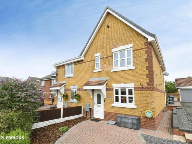 3 bedroom semi detached house for sale
