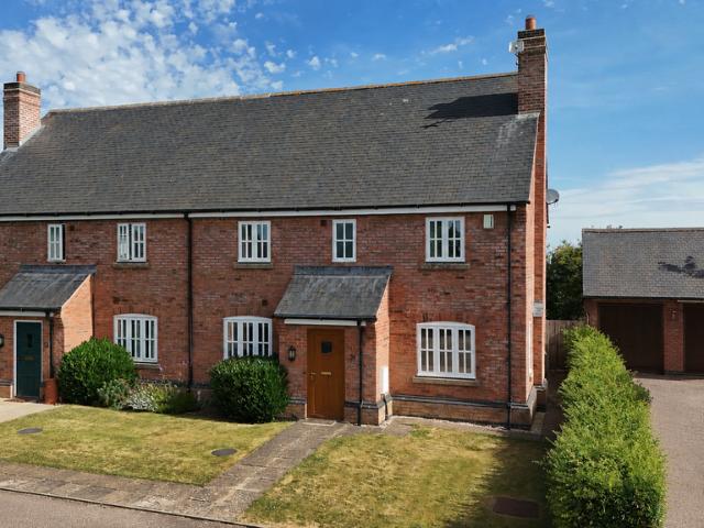 3 bedroom semi detached house for sale