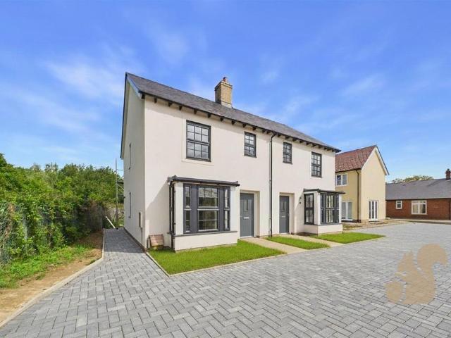 3 bedroom semi detached house for sale