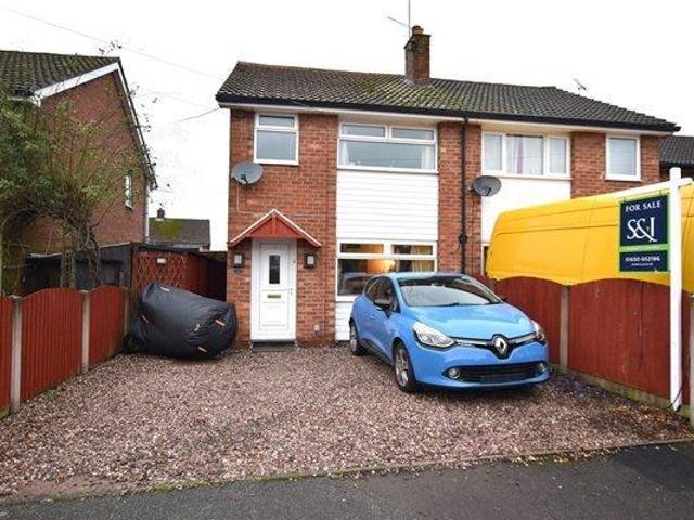 3 bedroom semi detached house for sale