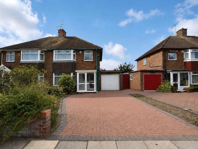 3 bedroom semi detached house for sale