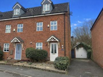 3 bedroom semi detached house for sale