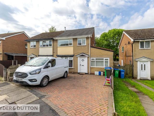 3 bedroom semi detached house for sale
