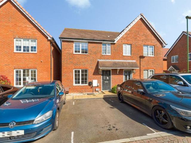 3 bedroom semi detached house for sale