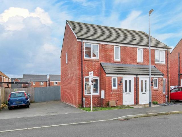 2 bedroom semi detached house for sale