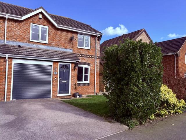 3 bedroom semi detached house for sale