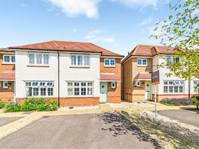 3 bedroom semi detached house for sale