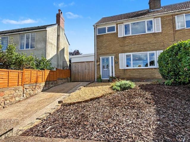 3 bedroom semi detached house for sale