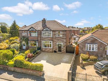 Ashton upon Mersey, M33 - Garden, Equipped kitchen
