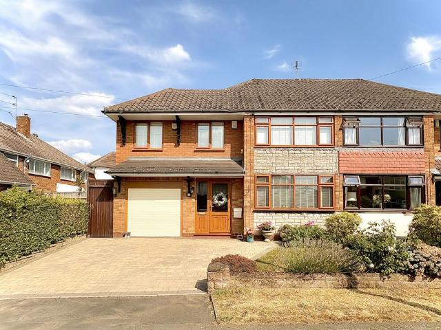 3 bedroom semi detached house for sale