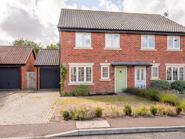 3 bedroom semi detached house for sale