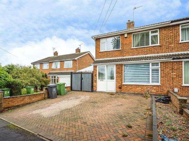3 bedroom semi detached house for sale