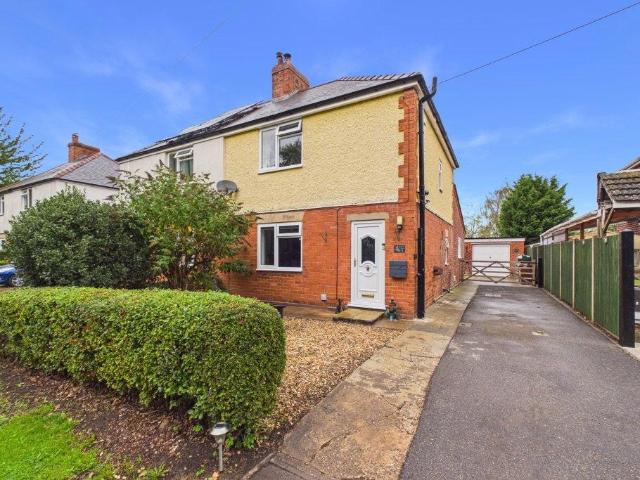 3 bedroom semi detached house for sale