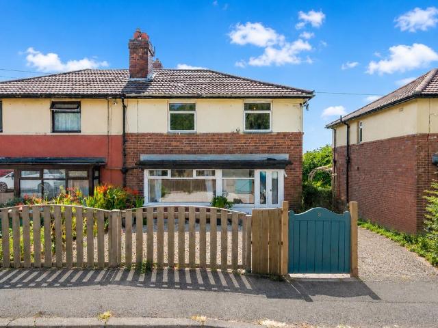 3 bedroom semi detached house for sale