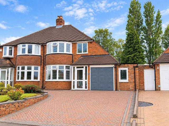 3 bedroom semi detached house for sale