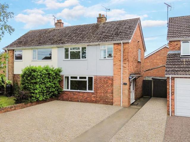 3 bedroom semi detached house for sale