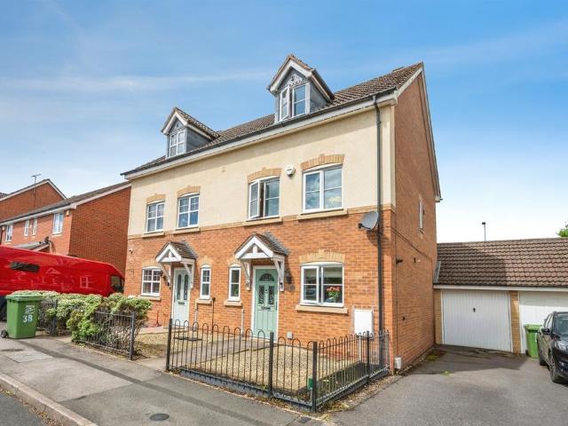 3 bedroom semi detached house for sale
