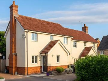 3 bedroom semi detached house for sale