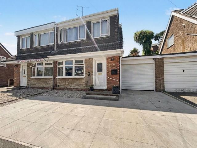 3 bedroom semi detached house for sale