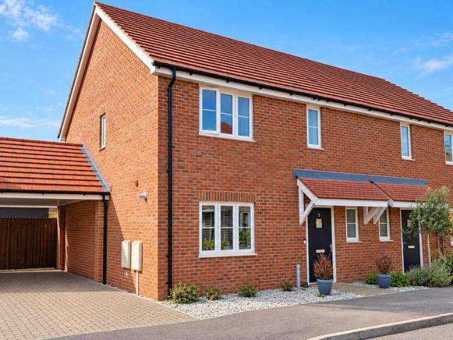 3 bedroom semi detached house for sale