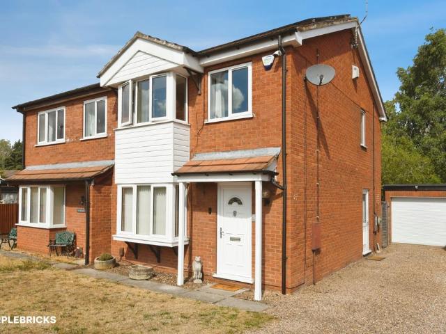 3 bedroom semi detached house for sale