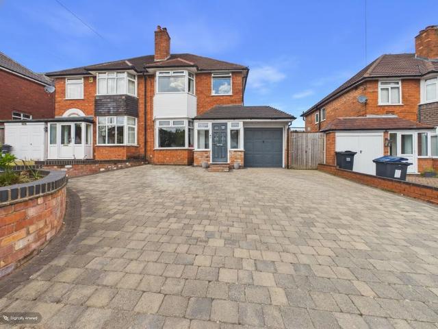 3 bedroom semi detached house for sale