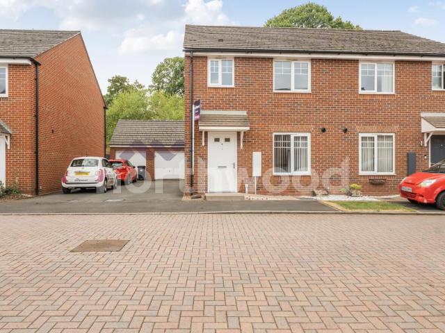 3 bedroom semi detached house for sale