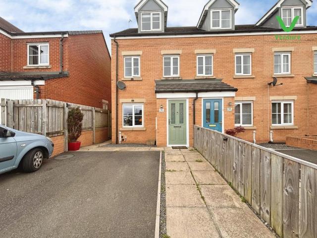 3 bedroom semi detached house for sale