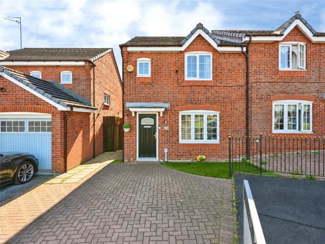 3 bedroom semi detached house for sale