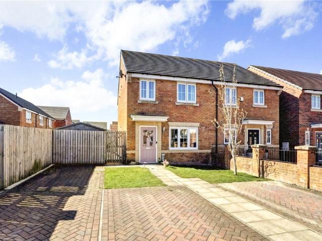 3 bedroom semi detached house for sale