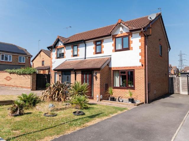 3 bedroom semi detached house for sale