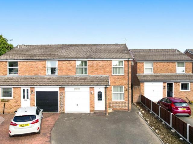 3 bedroom semi detached house for sale
