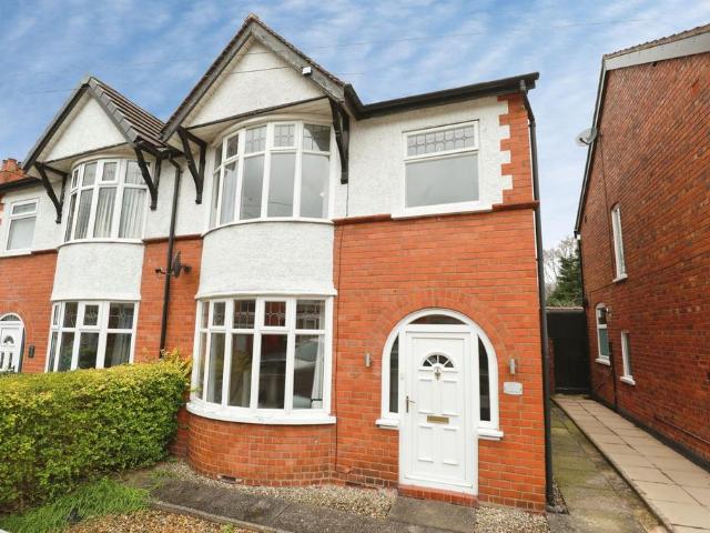 3 bedroom semi detached house for sale