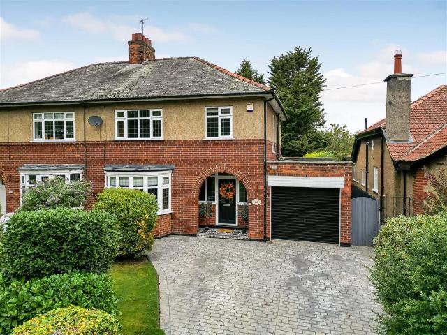 3 bedroom semi detached house for sale
