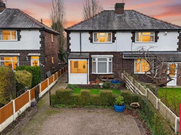 3 bedroom semi detached house for sale