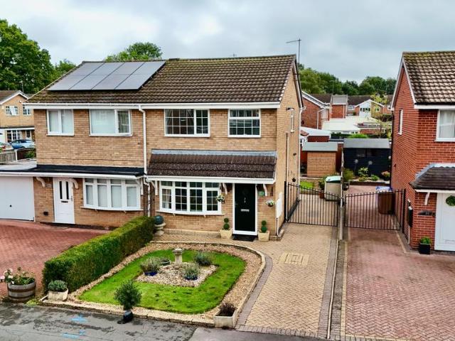 3 bedroom semi detached house for sale