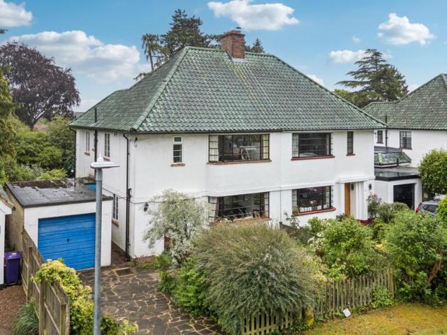 3 bedroom semi detached house for sale