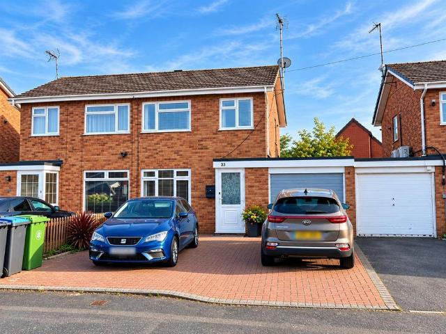 3 bedroom semi detached house for sale
