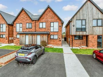 3 bedroom semi detached house for sale