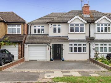 House for sale in Hatch End - Garden, Equipped kitchen