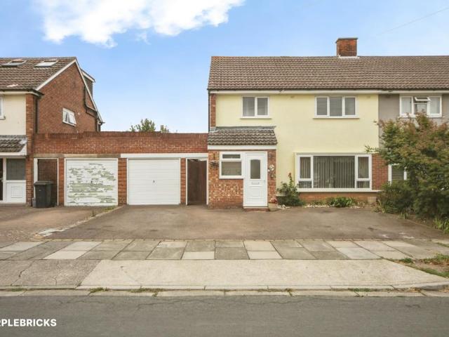 3 bedroom semi detached house for sale