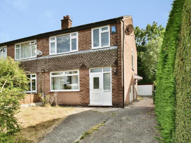 3 bedroom semi detached house for sale