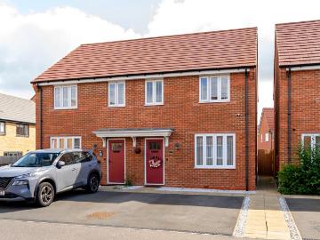 3 bedroom semi detached house for sale