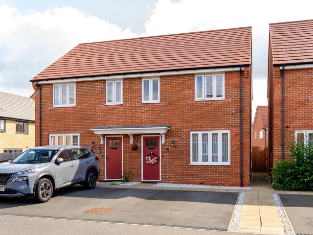 3 bedroom semi detached house for sale