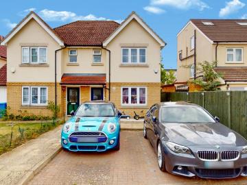 House for sale in Harrow Weald - Garden