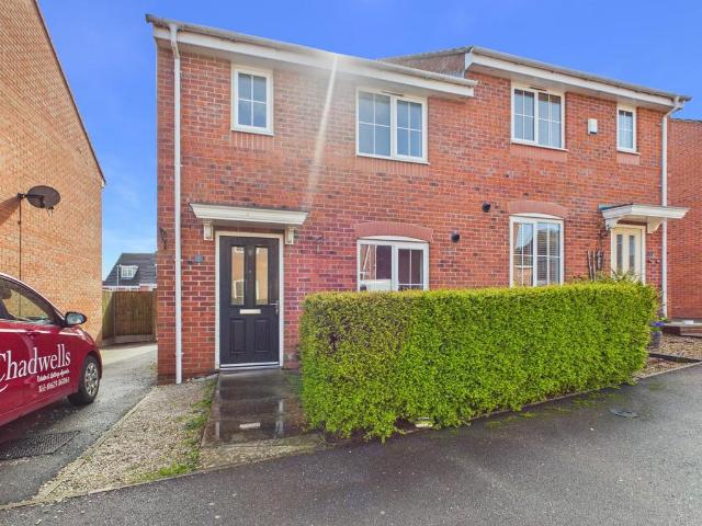 3 bedroom semi detached house for sale