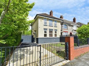 Sheffield, South Yorkshire, Midlands - Equipped kitchen