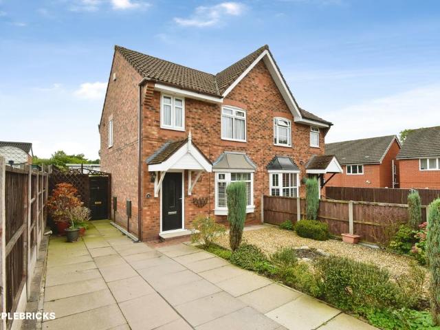3 bedroom semi detached house for sale